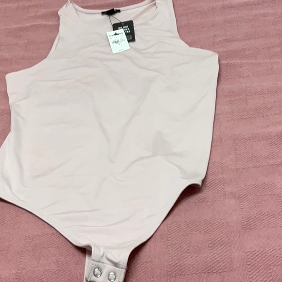 NWT Express bodycon sleeveless light pink bodysuit, size S - Picture 3 of 7
